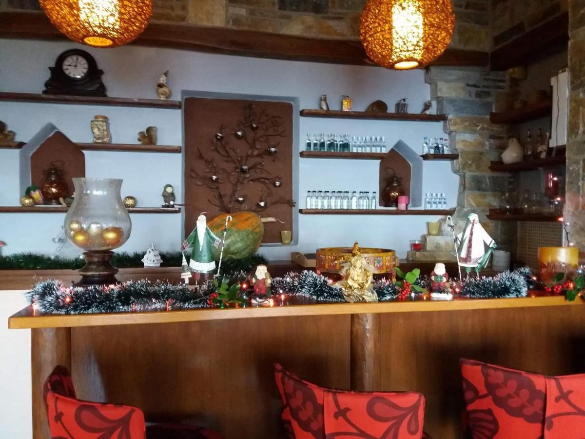 Aroma Piliou - Άρωμα Πηλίου Hotell Mourésion Exteriör bild